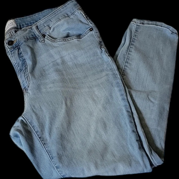 crown & ivy Denim - Crown & Ivy Skinny Jeans